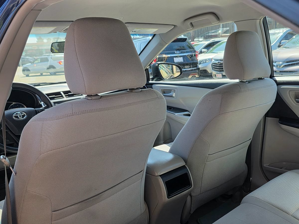 Used 2016 Toyota Camry LE FWD image 22