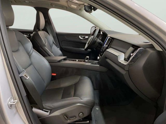Used 2025 Volvo XC60 B5 Core AWD/4WD image 77