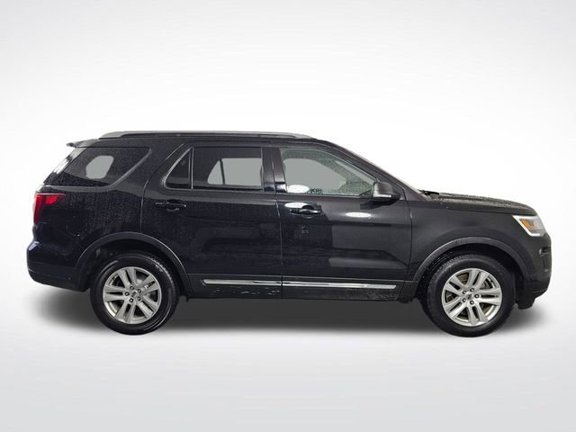 Used 2019 Ford Explorer XLT w/ Equipment Group 201A image 8