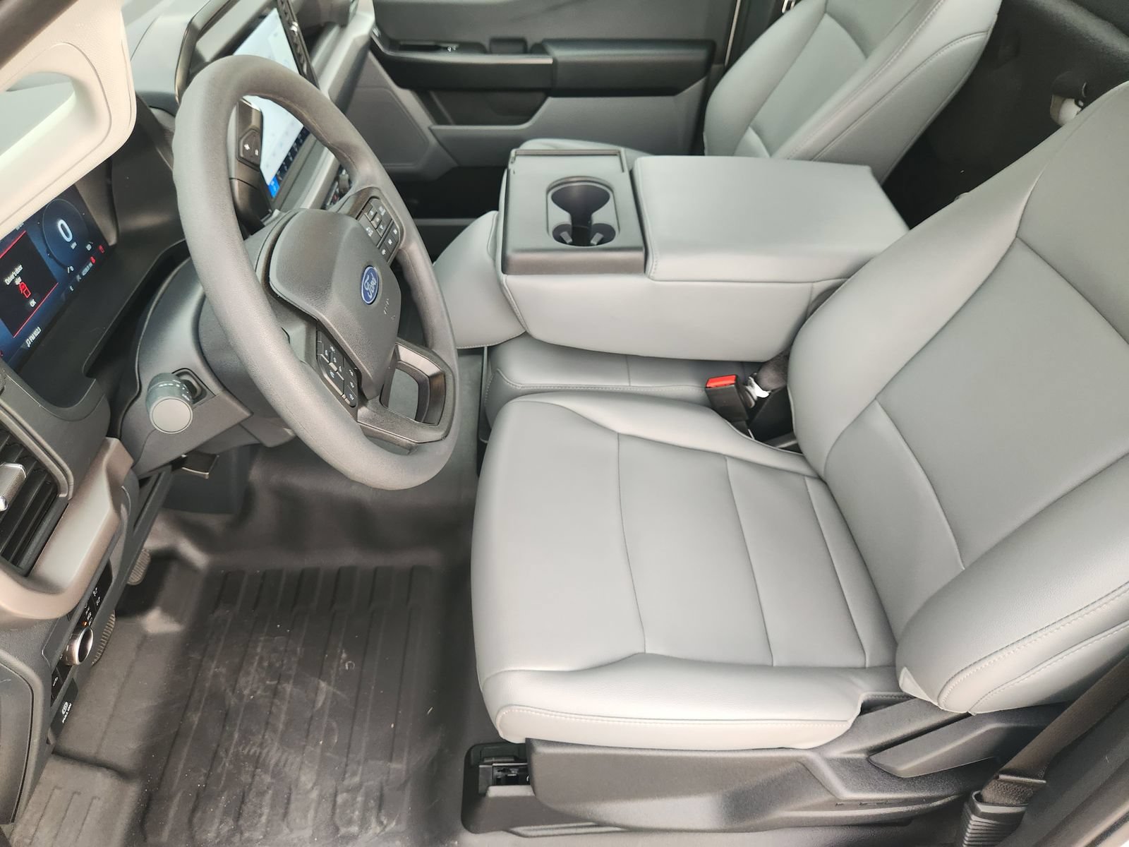 Used 2025 Ford F150 XL RWD image 13