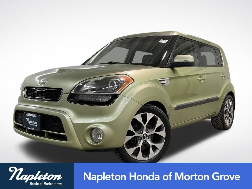 Used 2013 Kia Soul ! w/ Premium Pkg FWD image 1
