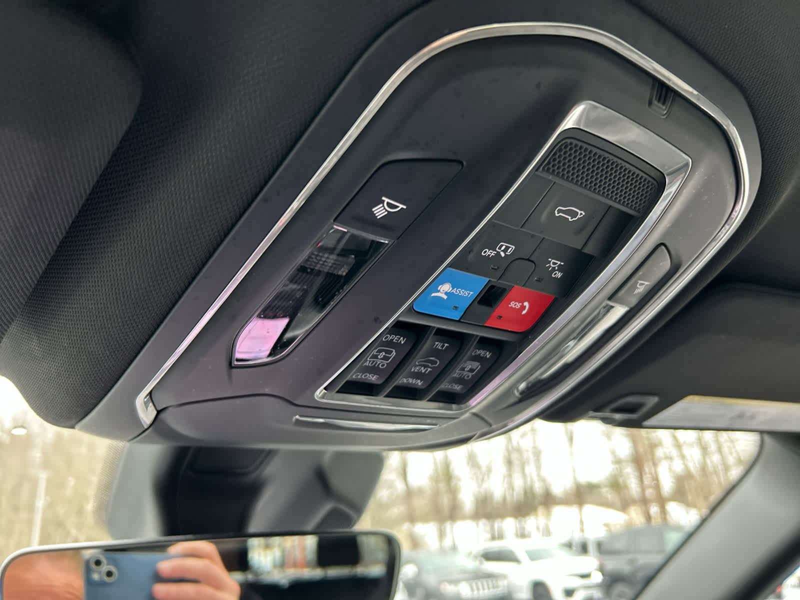 Used 2025 Jeep Grand Cherokee L Limited w/ Trailer Tow Package image 31