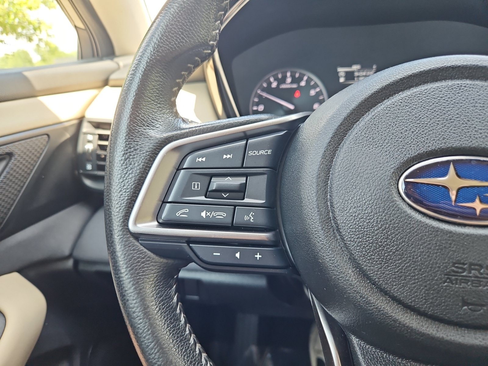 Used 2024 Subaru Outback Premium AWD/4WD image 24