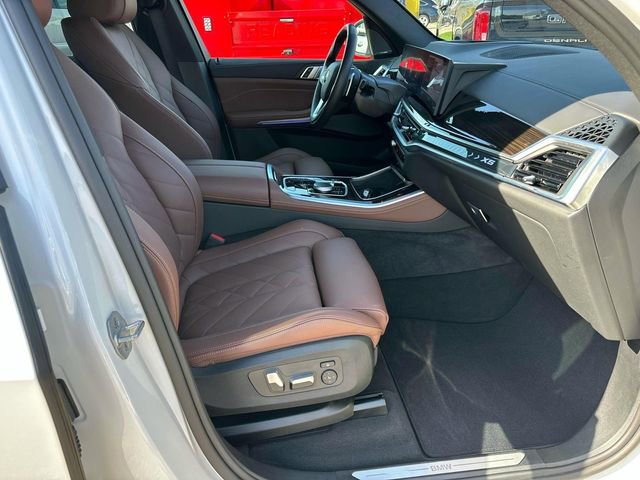 Used 2025 BMW X5 xDrive40i w/ Premium Package image 15