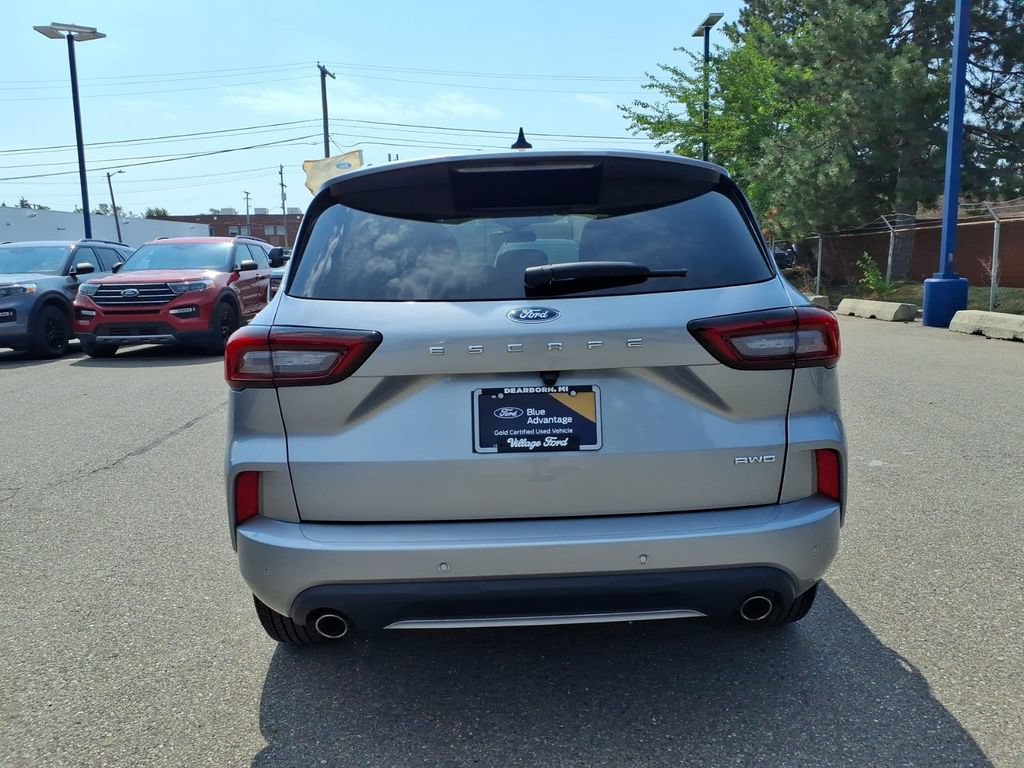 Certified 2023 Ford Escape ST-Line w/ Tech Pack #1 AWD/4WD image 8