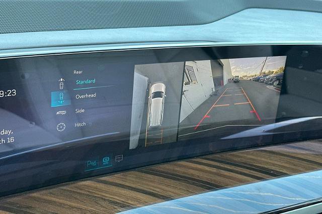 New 2026 Cadillac Escalade ESV Platinum Sport w/ LPO, ONYX Package image 24