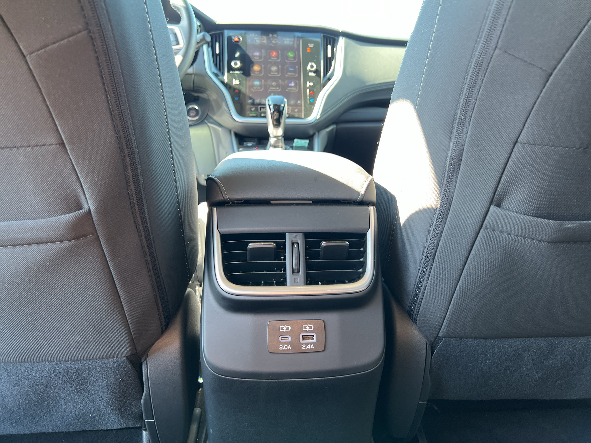 Used 2025 Subaru Outback Premium AWD/4WD image 23
