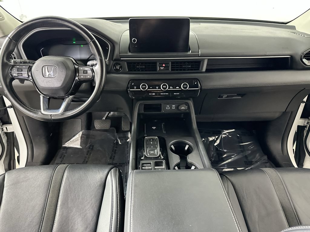 Used 2023 Honda Pilot Touring image 19