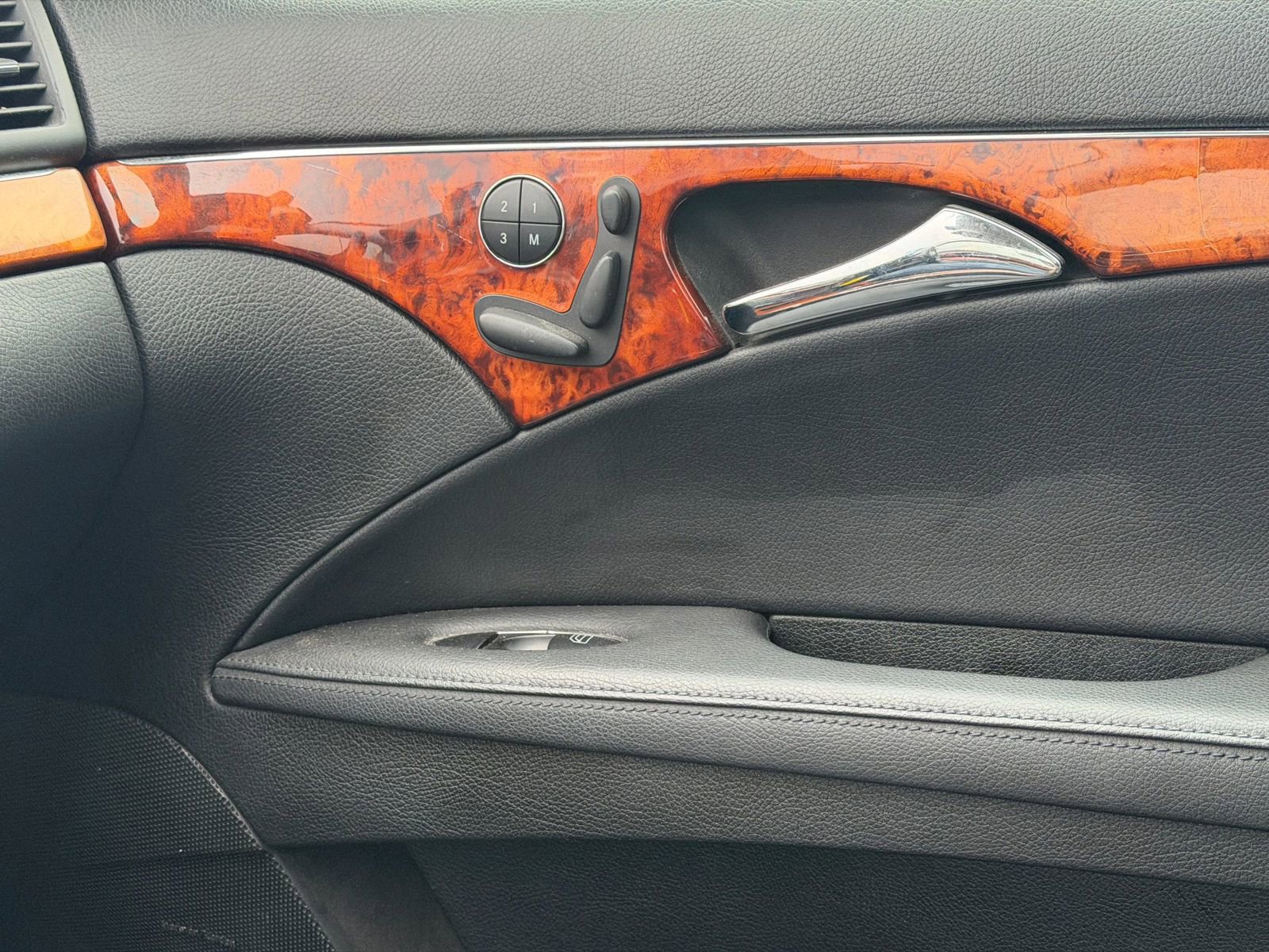 Used 2008 Mercedes-Benz E 350 E 350 4MATIC Wagon 4D image 31