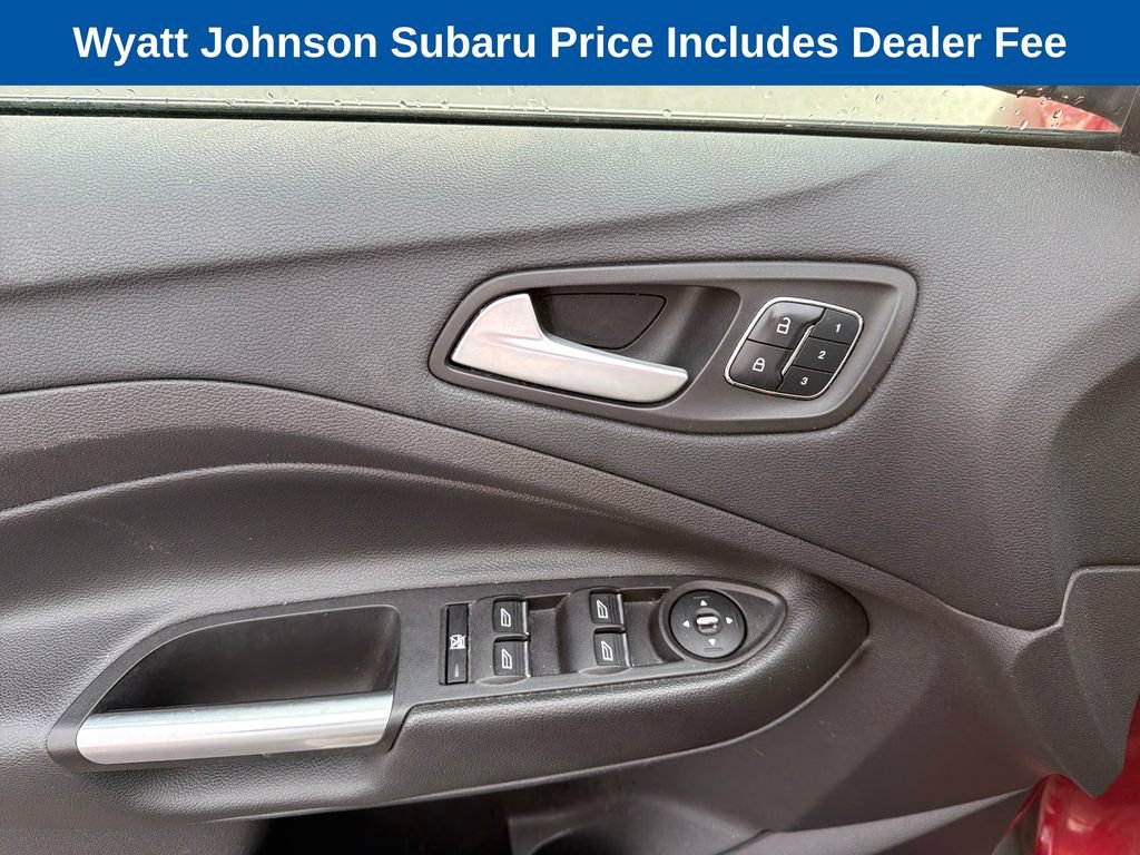 Used 2016 Ford Escape Titanium FWD image 22