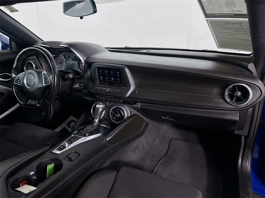 Used 2021 Chevrolet Camaro LT image 21