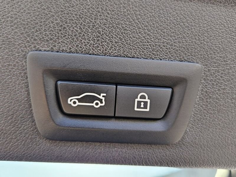 Used 2023 BMW X6 xDrive40i AWD/4WD image 16