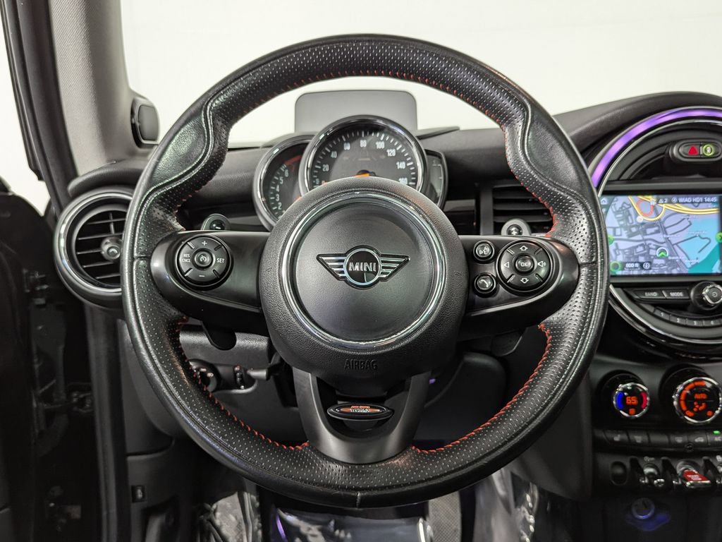 Used 2020 MINI Cooper S image 24