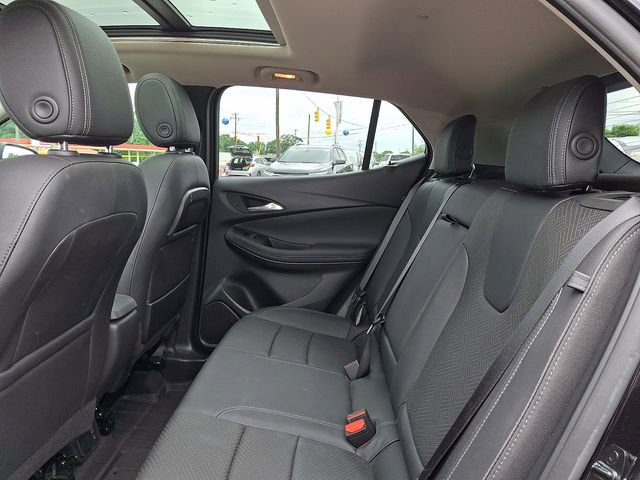 Used 2023 Buick Encore GX Essence w/ Experience Buick Package FWD image 10