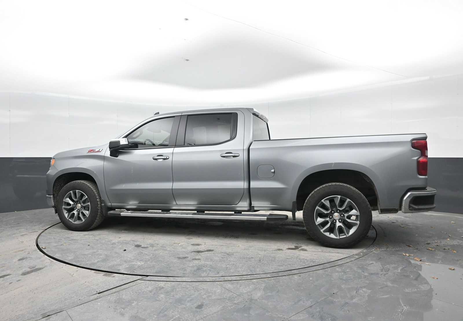 Used 2026 Chevrolet Silverado 1500 LT w/ Z71 Off-Road Package AWD/4WD image 3