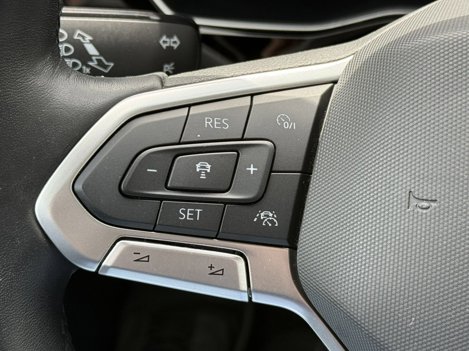 Used 2024 Volkswagen Jetta Sport FWD image 15