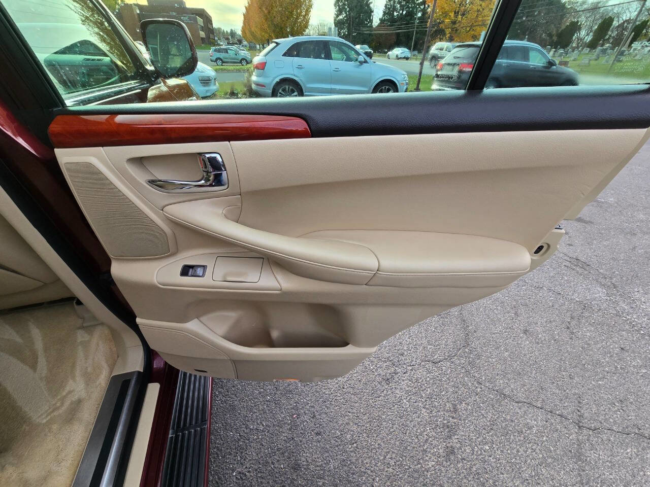 Used 2008 Lexus LX 570 4WD image 34