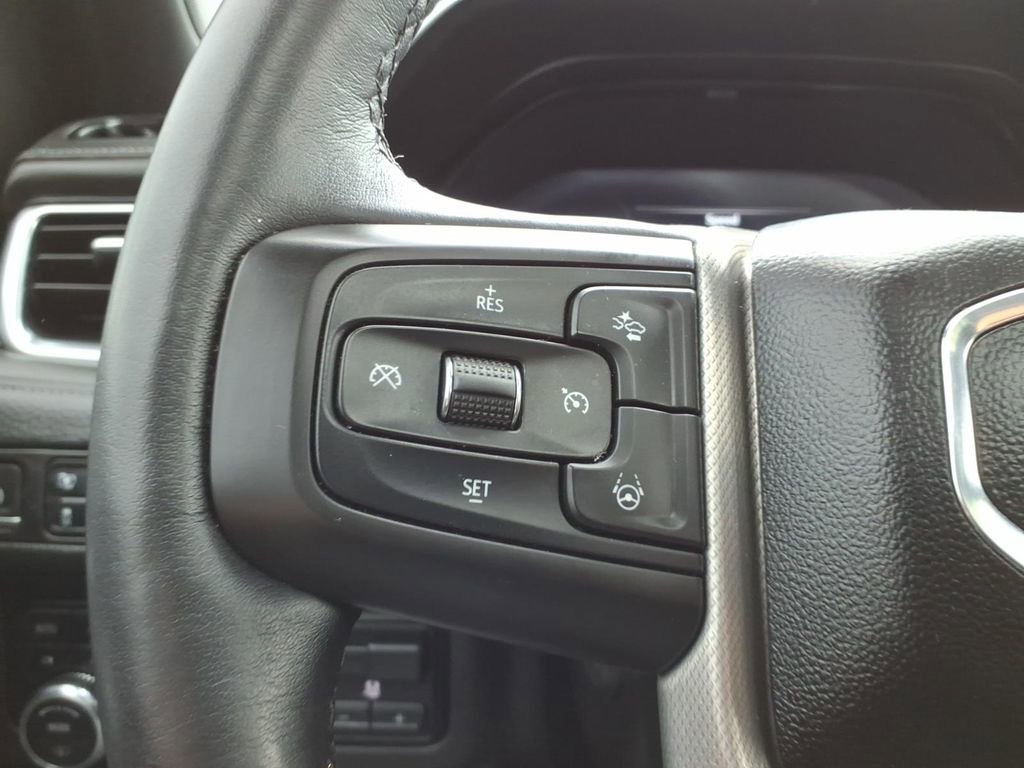 Used 2023 GMC Yukon Denali w/ Denali Reserve Package AWD/4WD image 18