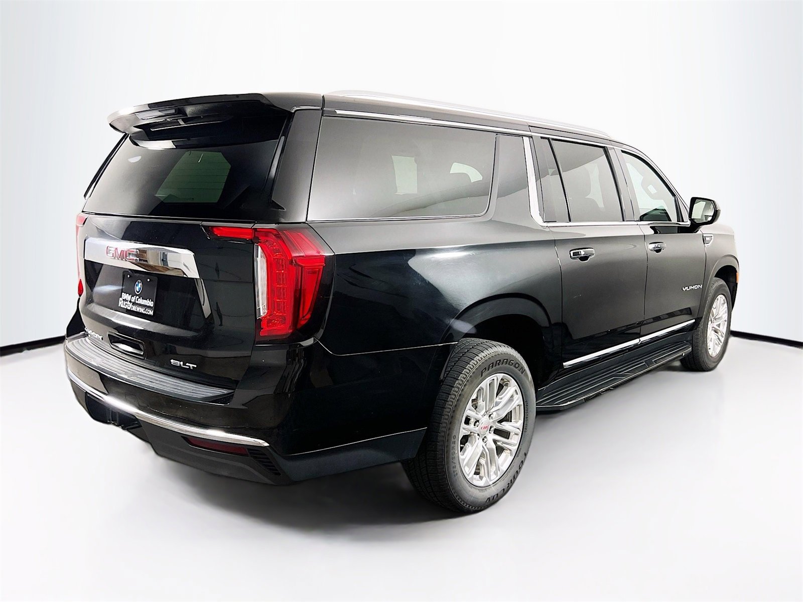 Used 2023 GMC Yukon XL SLT image 7