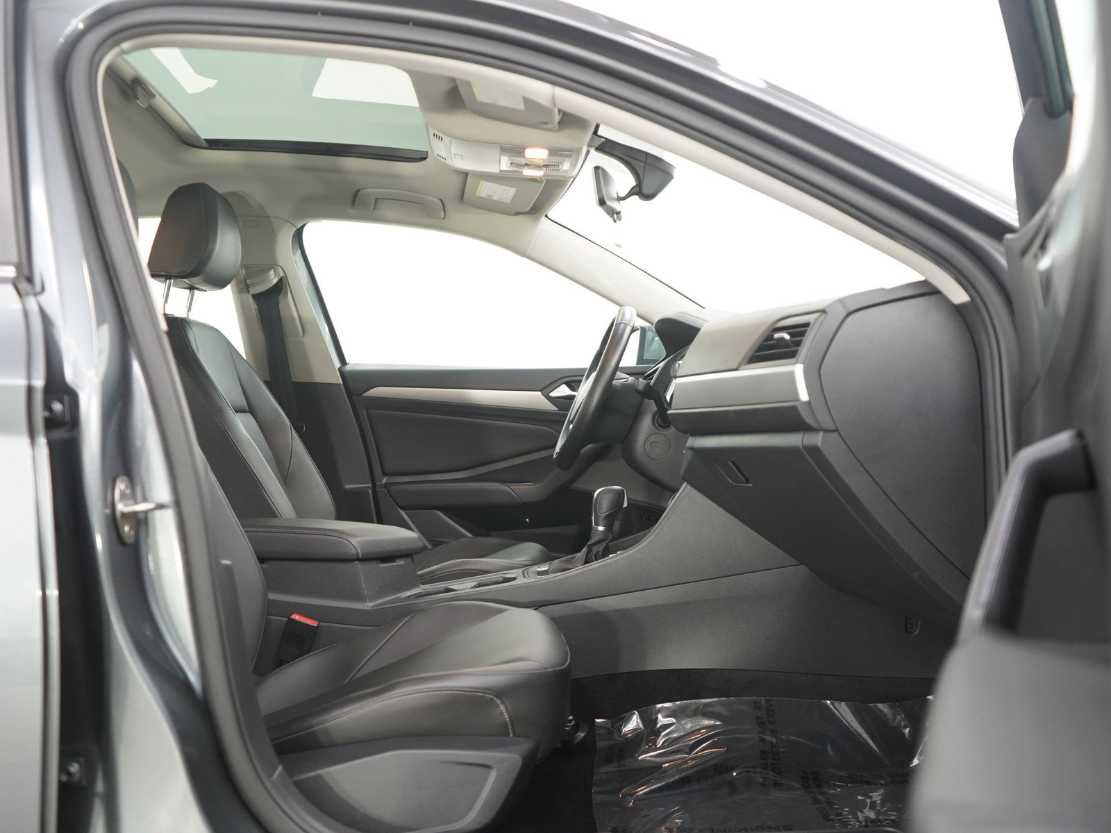 Used 2019 Volkswagen Jetta SE FWD image 11