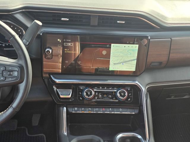 Used 2024 GMC Sierra 2500 Denali Ultimate image 16