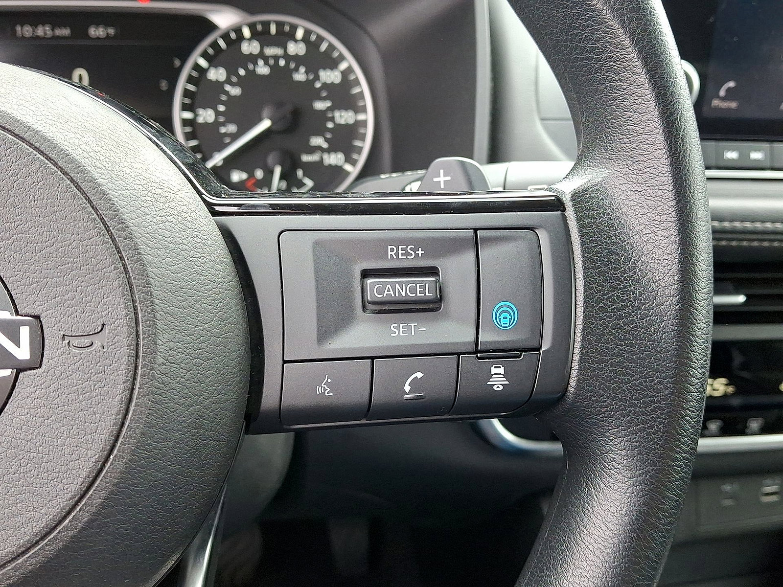 Used 2023 Nissan Rogue SV AWD/4WD image 18