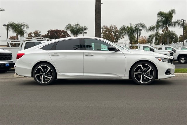 Used 2022 Honda Accord Sport image 3