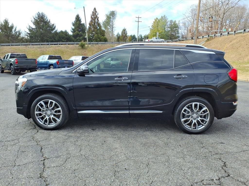 Used 2022 GMC Terrain Denali image 6