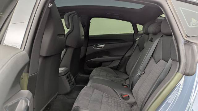 Used 2022 Audi e-tron GT Premium Plus AWD/4WD image 18