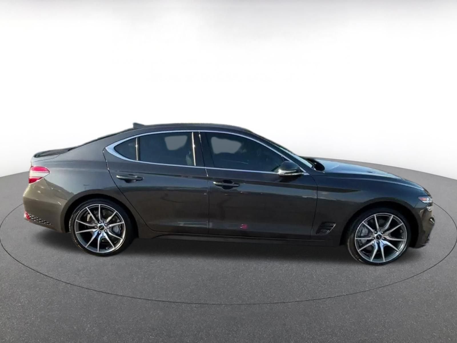 Used 2025 Genesis G70 2.5T AWD/4WD image 15
