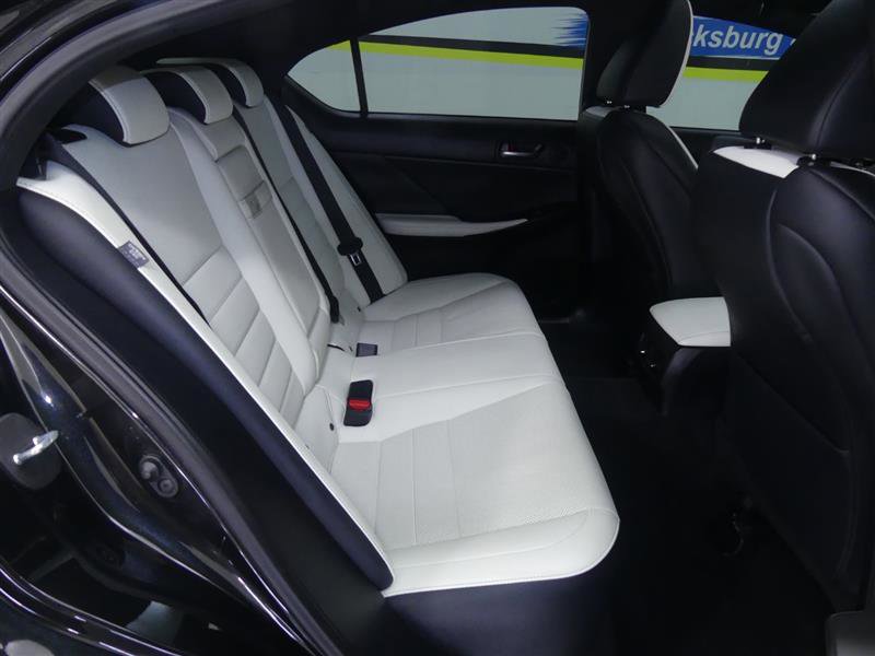Used 2022 Lexus IS 500 image 28