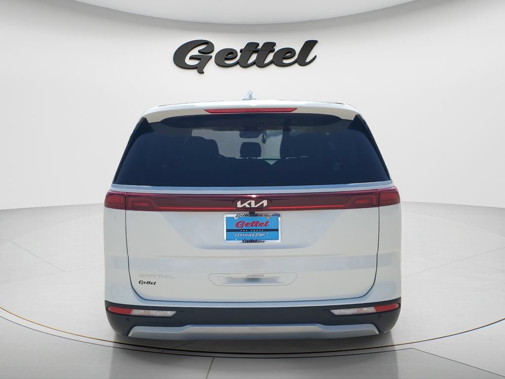 Used 2024 Kia Carnival LX FWD image 6