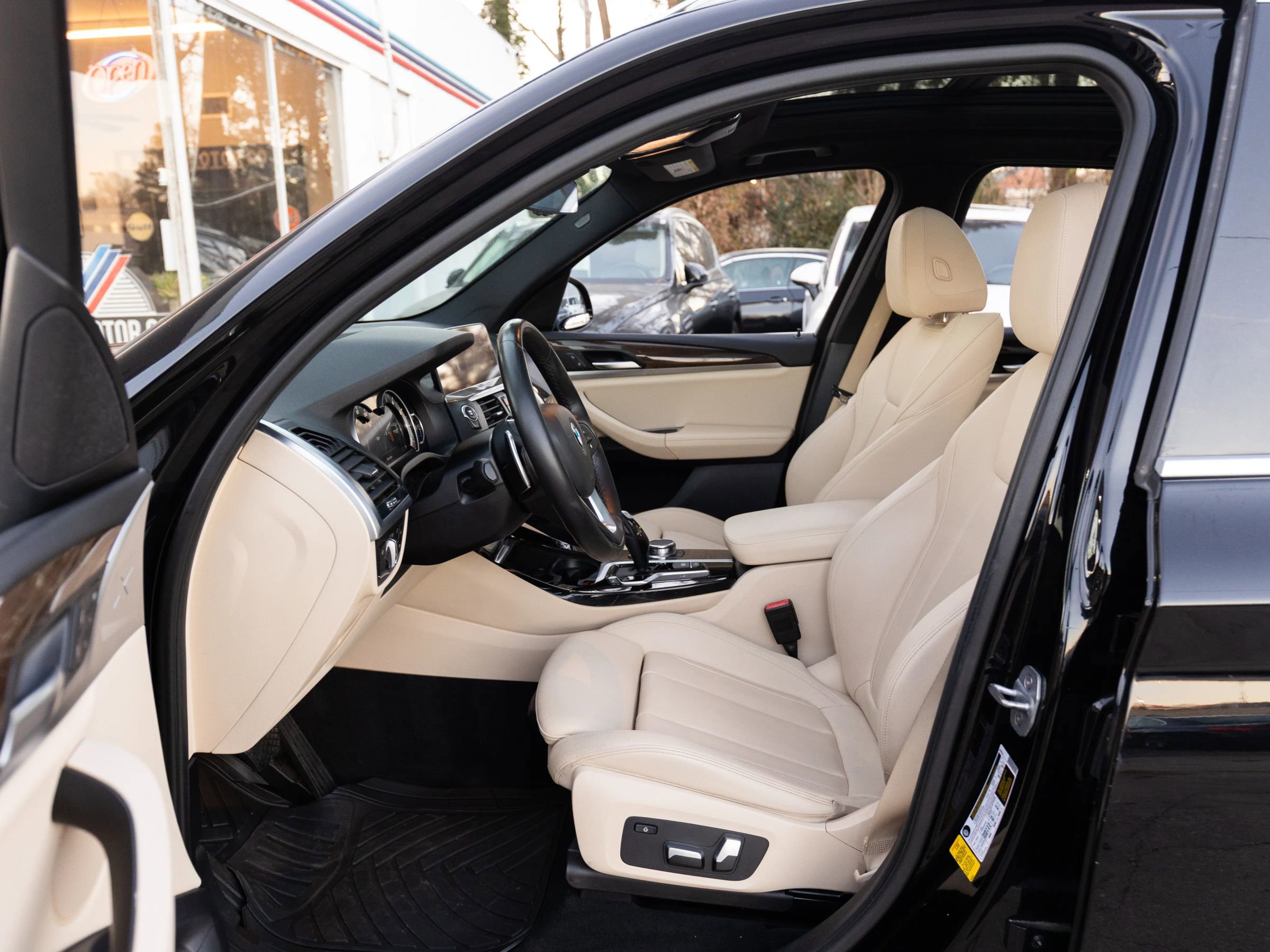 Used 2019 BMW X3 sDrive30i image 16