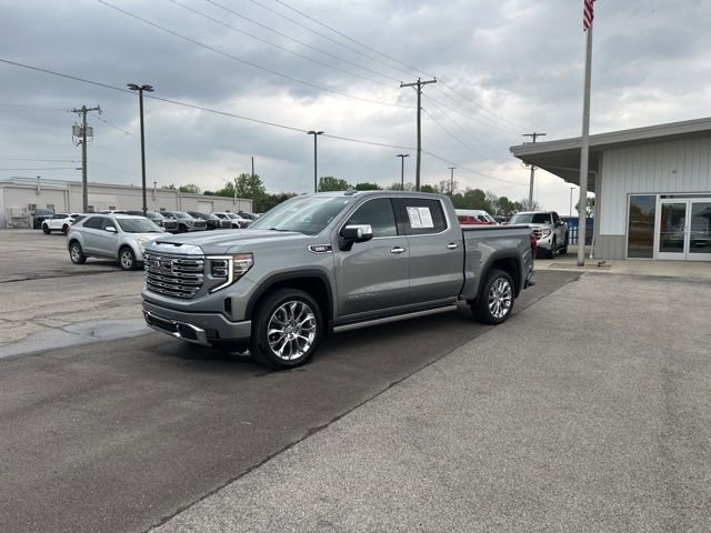 Used 2024 GMC Sierra 1500 Denali w/ Denali Reserve Package AWD/4WD image 2
