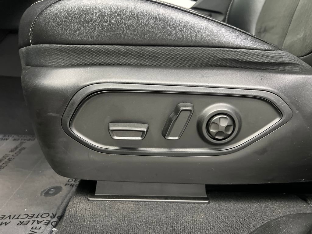 Used 2024 Jeep Grand Cherokee Altitude image 10