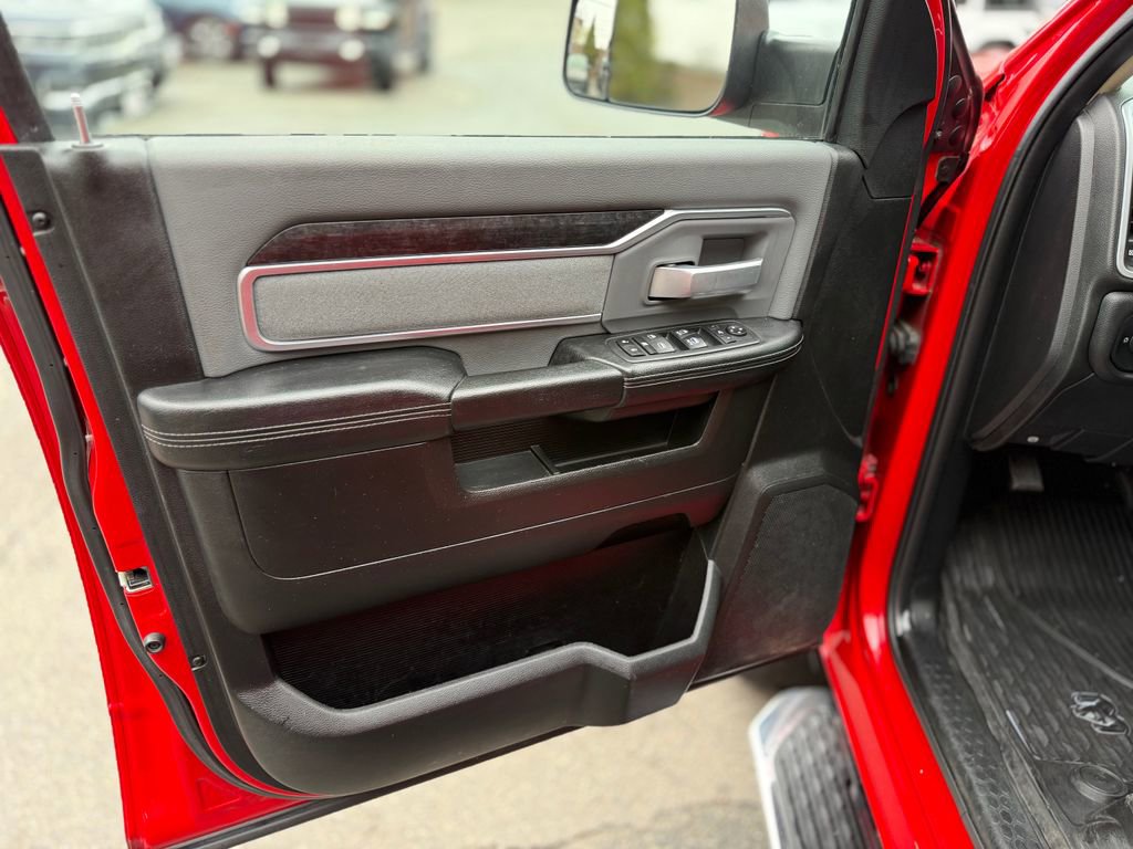 Used 2020 RAM 3500 Big Horn w/ Level 2 Equipment Group AWD/4WD image 22