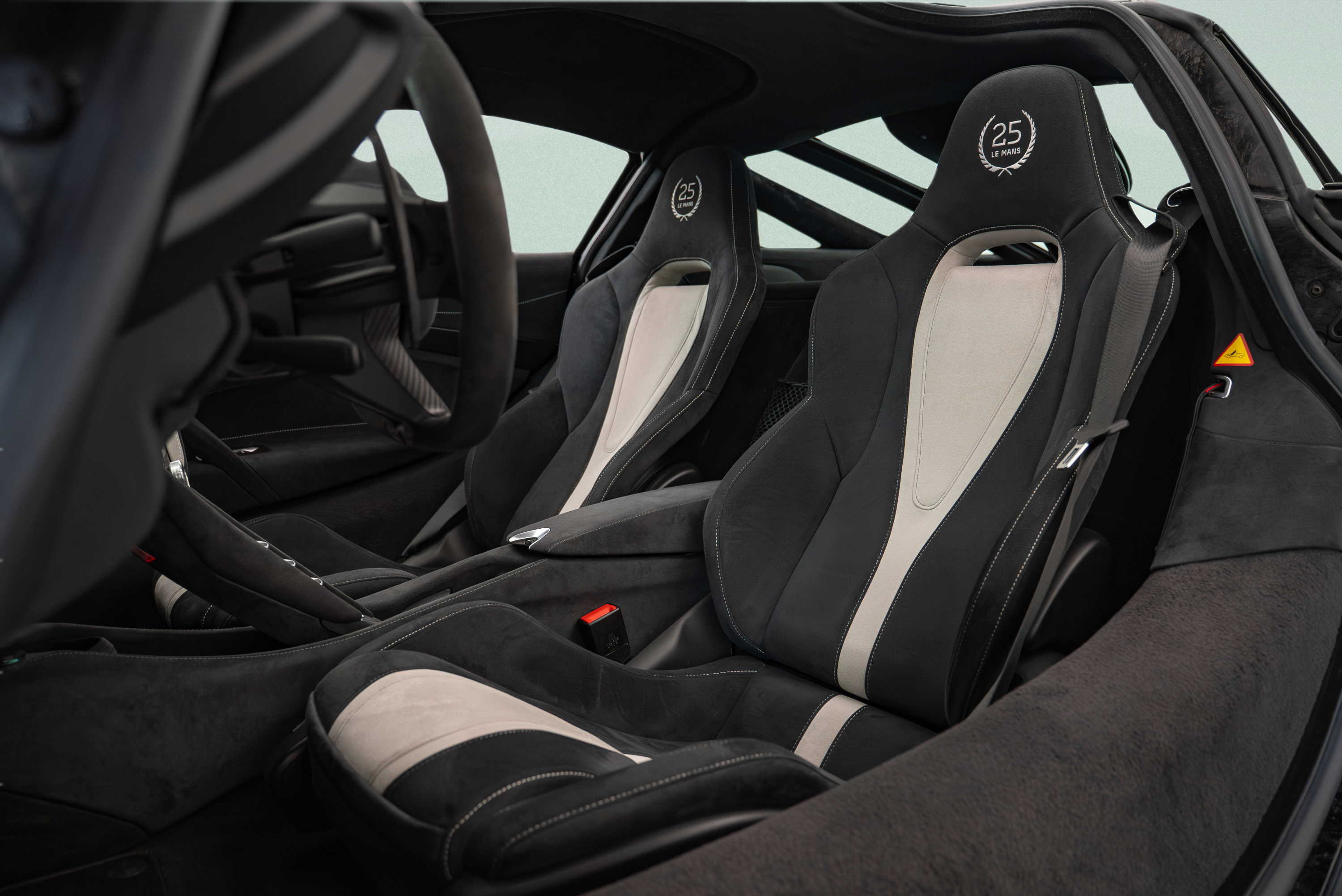 Used 2021 McLaren 720S RWD image 11