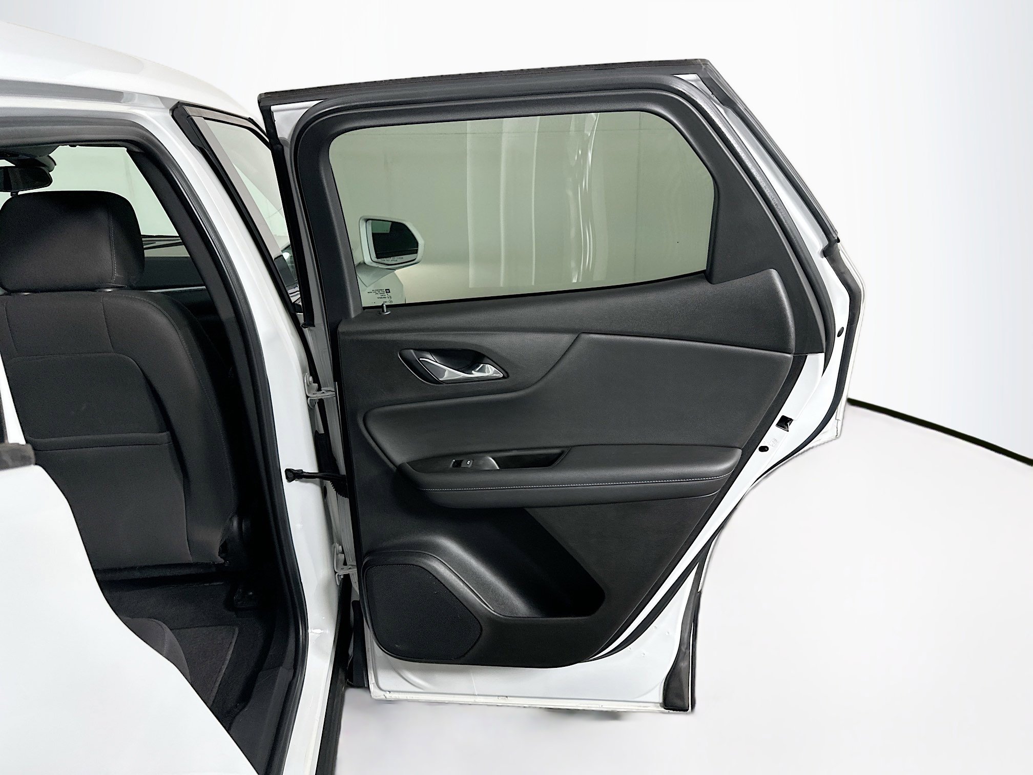 Used 2020 Chevrolet Blazer LT FWD image 27