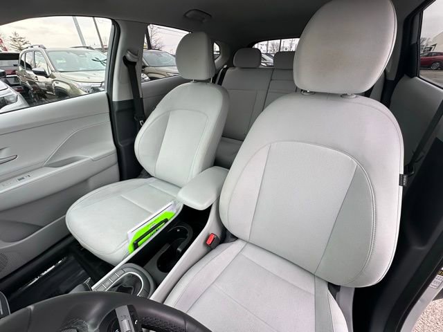 Used 2025 Hyundai Kona SEL image 23