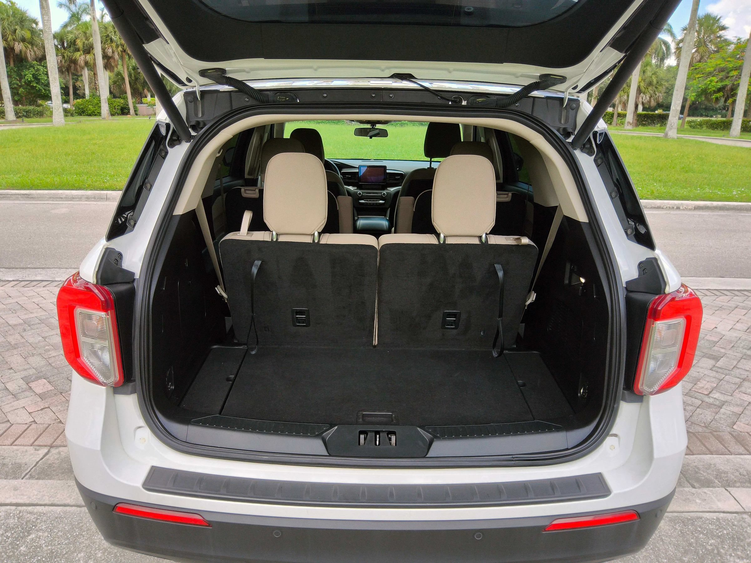 Used 2020 Ford Explorer XLT RWD image 54