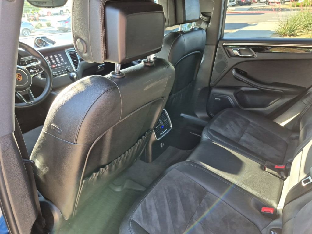 Used 2018 Porsche Macan Sport Edition image 18