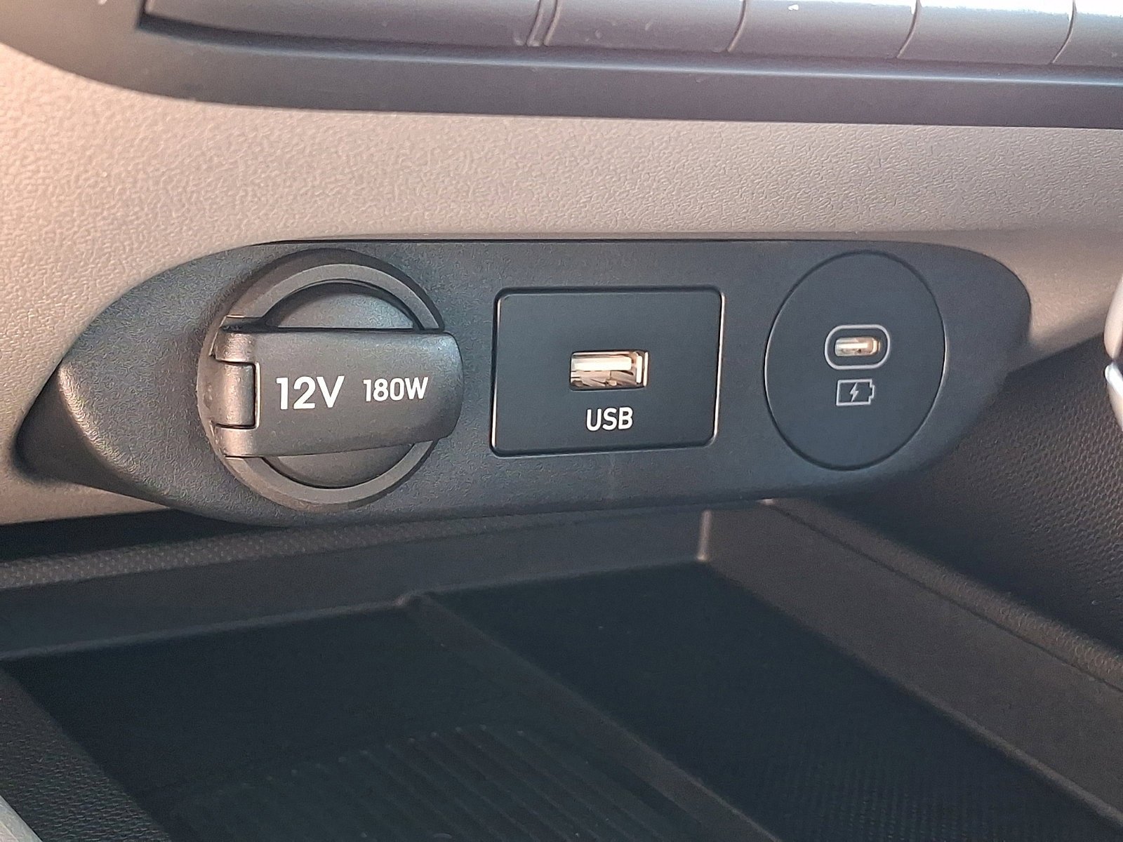 Certified 2025 Hyundai Elantra Sport FWD image 23