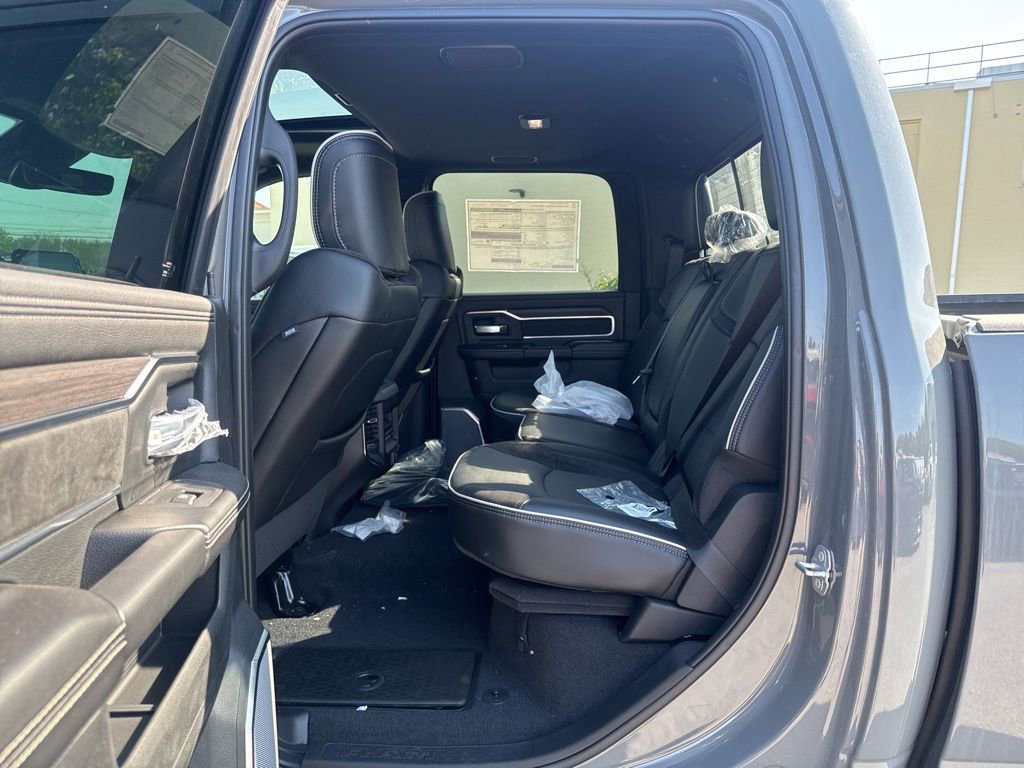 New 2026 RAM 2500 Laramie AWD/4WD image 27