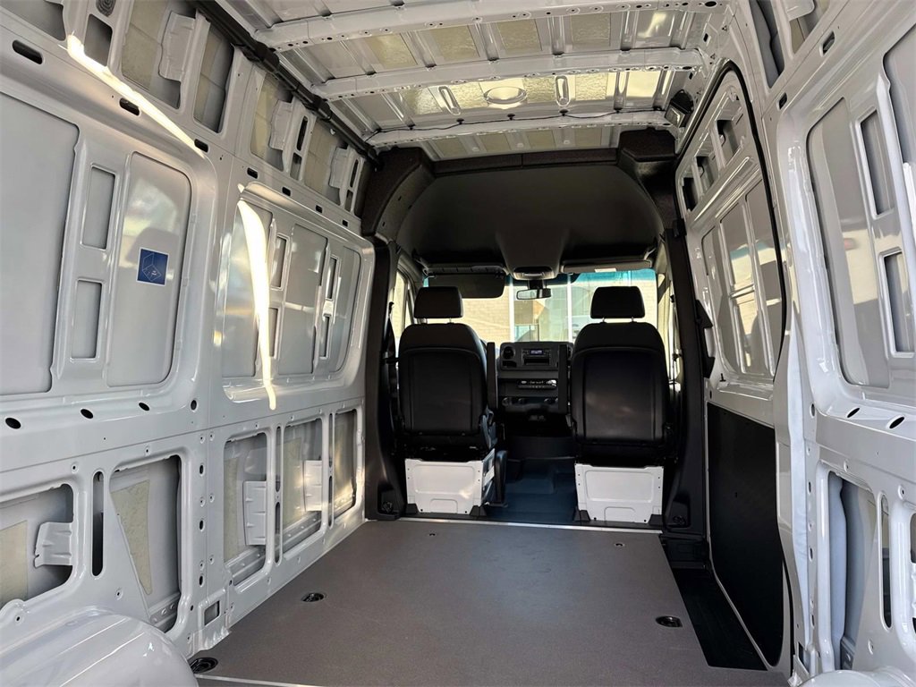 New 2025 Mercedes-Benz Sprinter 2500 image 14