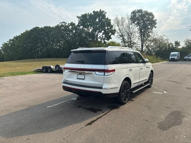 Used 2024 Lincoln Navigator Reserve w/ Equipment Group 201A AWD/4WD image 7