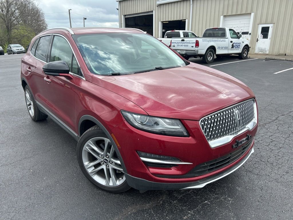 Used 2019 Lincoln MKC Reserve image 1