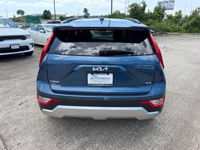 Certified 2024 Kia Niro EX FWD image 4