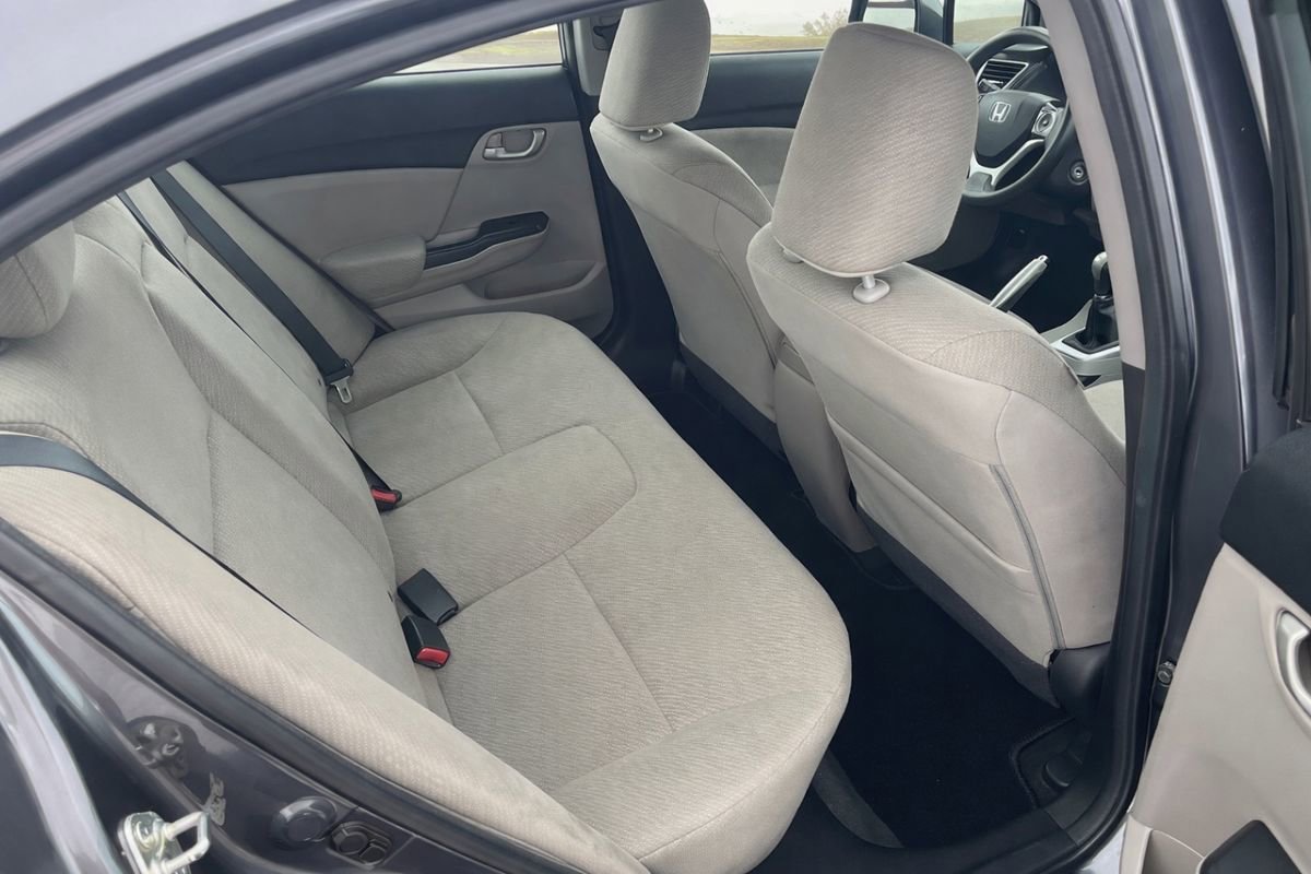 Used 2013 Honda Civic LX image 23