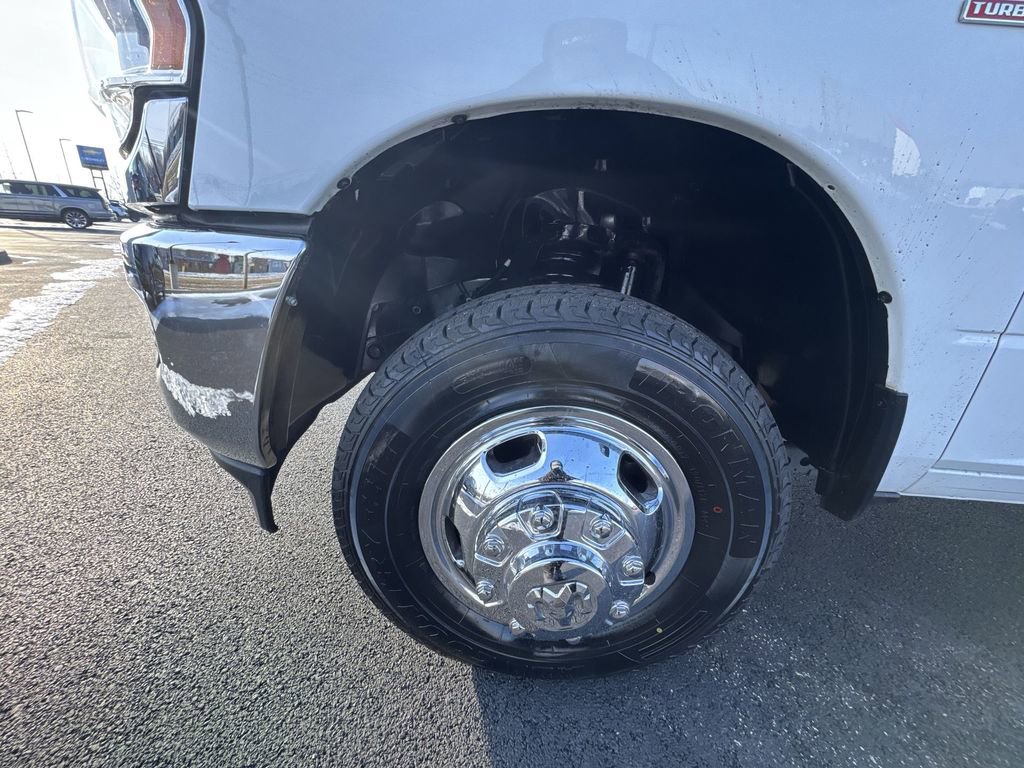 Used 2024 RAM 3500 Tradesman w/ Chrome Appearance Group image 10