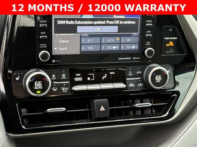 Used 2021 Toyota Highlander XLE image 22